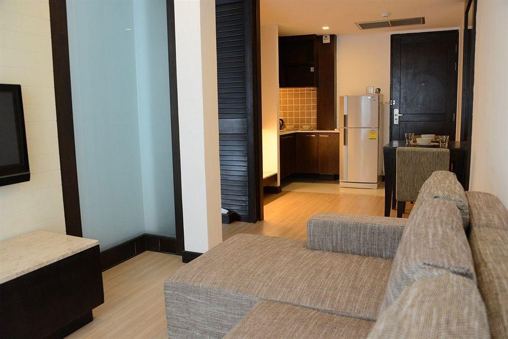 Vacio Suite Bangkok Exterior photo